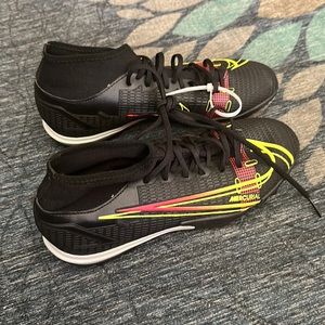Nike Mercurial Soccer Turf/Indoor shoes, size 5